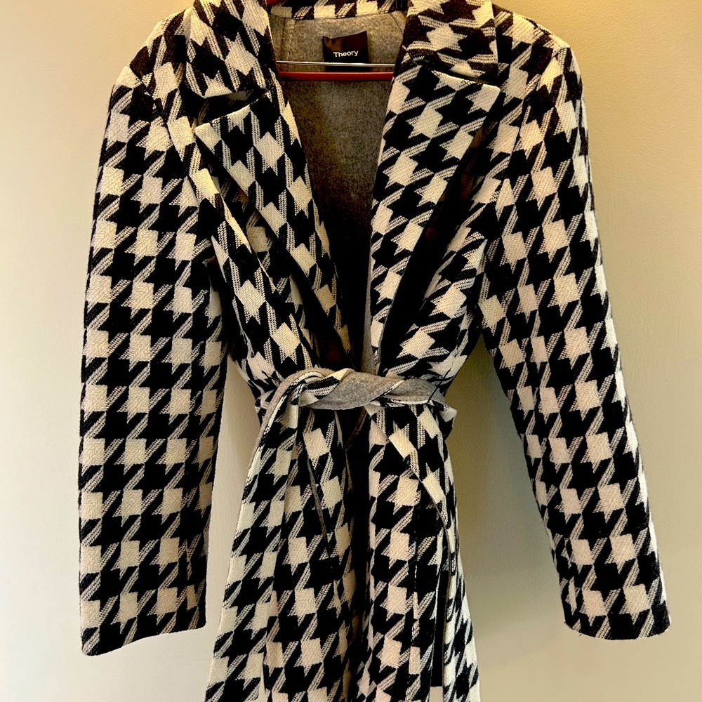 Theory coat size L